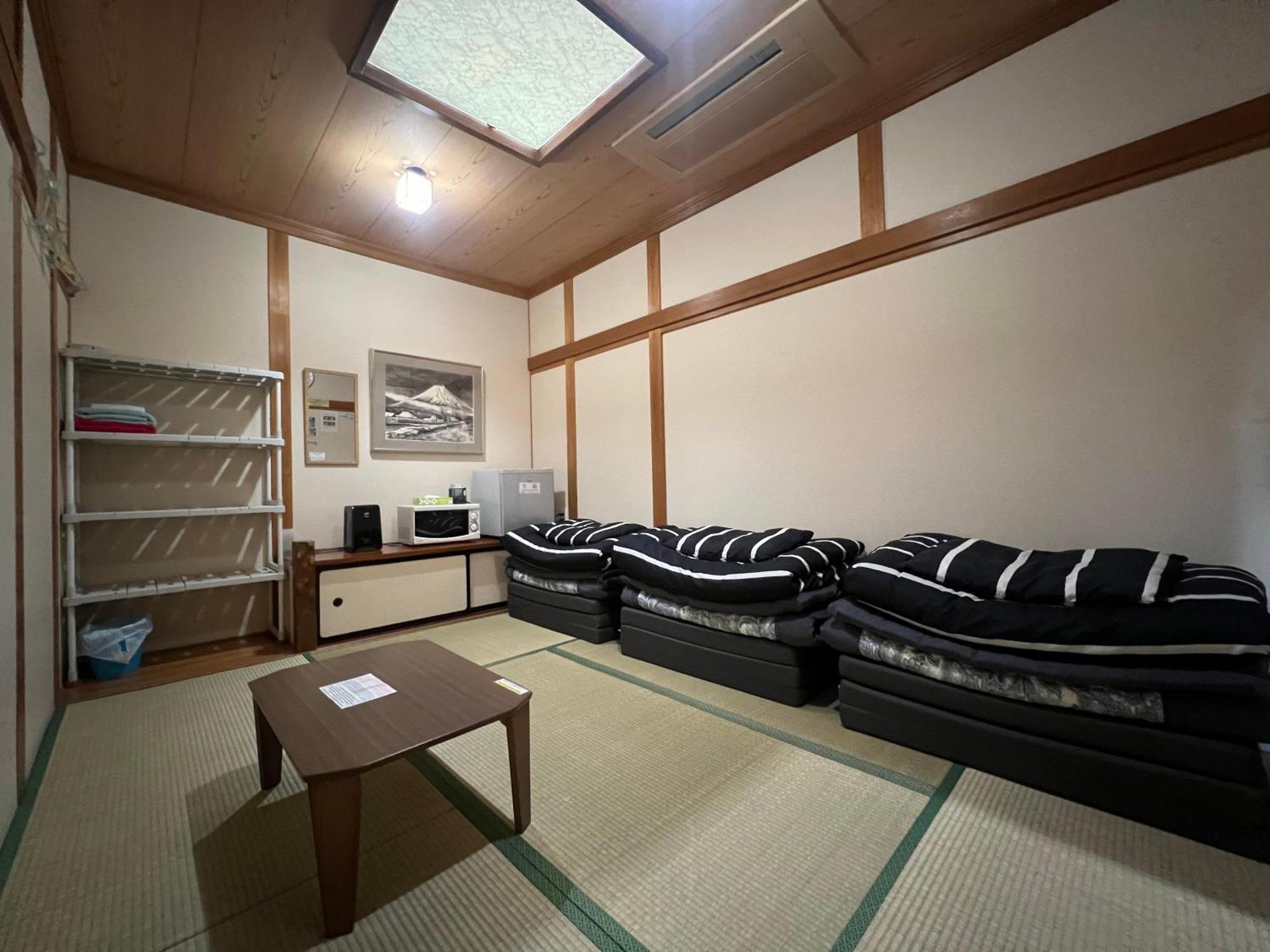 Mt Fuji Hostel Michael'S Fujiyoshida Exteriör bild